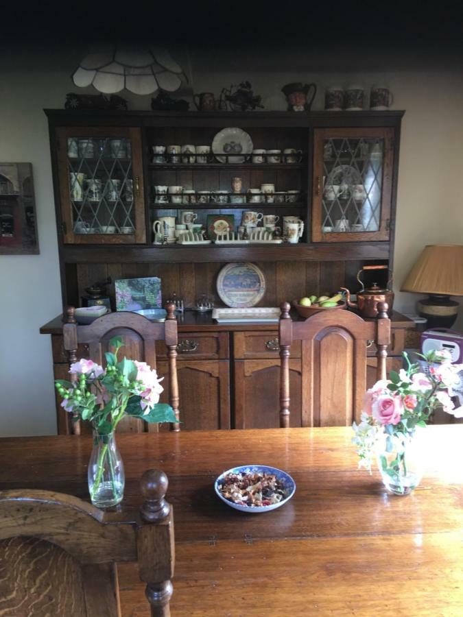 Bumble Cottage B&B Stradbroke ภายนอก รูปภาพ